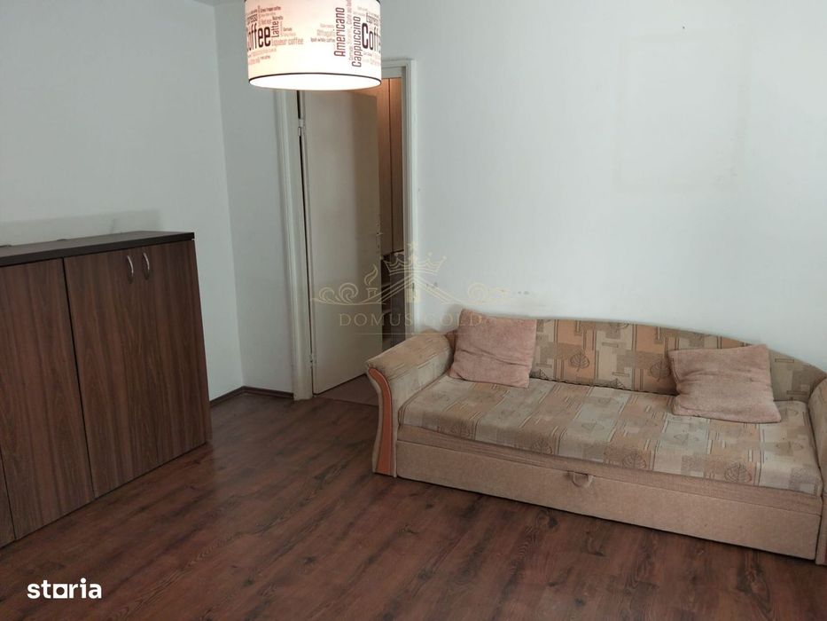 Vind apartament 3 camere in Gheorgheni .