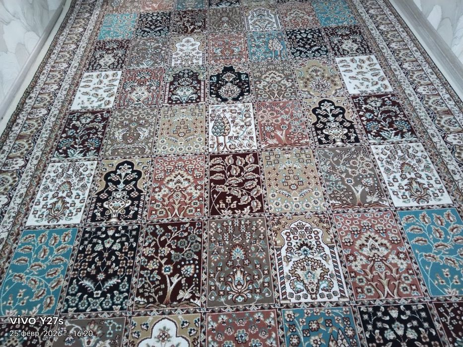 Gilam sotiladi ZARAFSHON shaharda