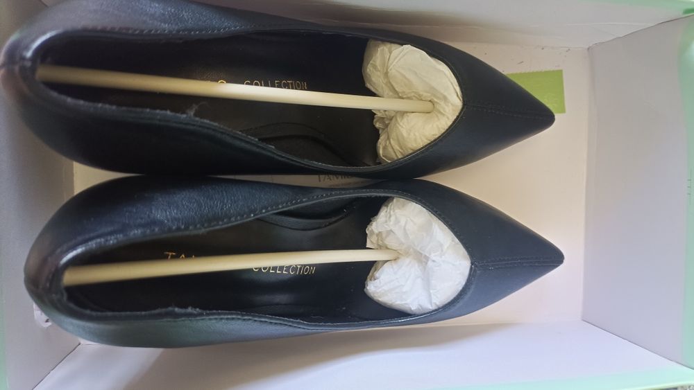 Продам женские туфли