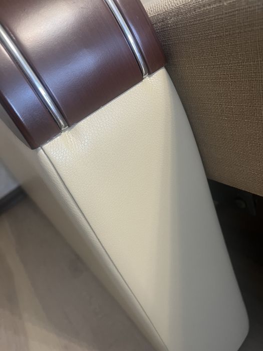 Продам диван с 2 креслами