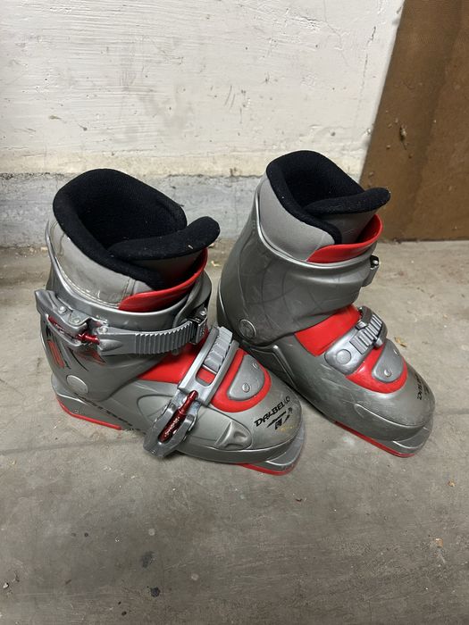 Детски ски и обувки