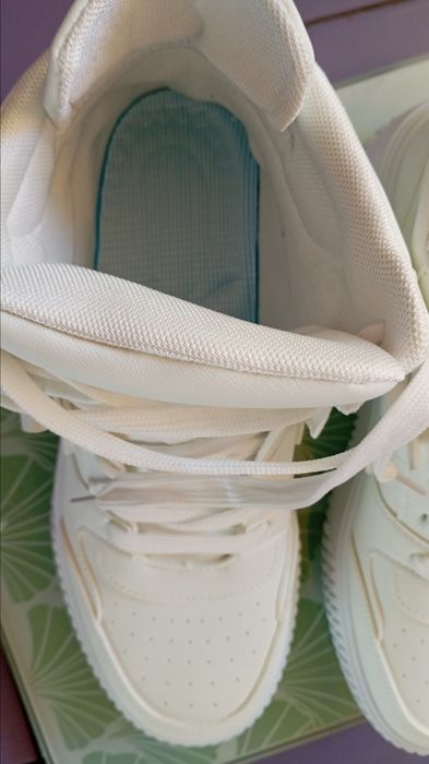 Чисто нови високи маратонки 41