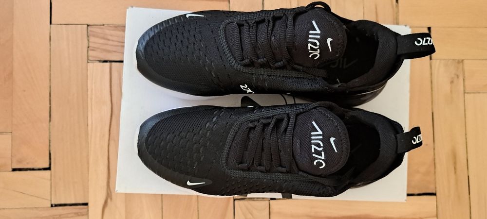 Дамски обувки AIR MAX 270