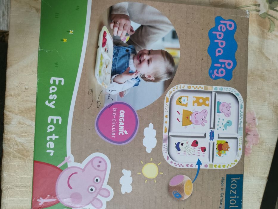 Tăviță mâncare bebeluși Pepa pig/Paw patrol fiecare cu o jucărioară