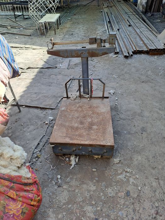 Тарози сотилади ишлаши зур