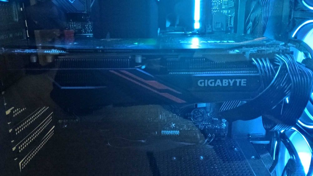 Placă video Gigabyte RX Vega 56, 8 GB HBM2, Gaming