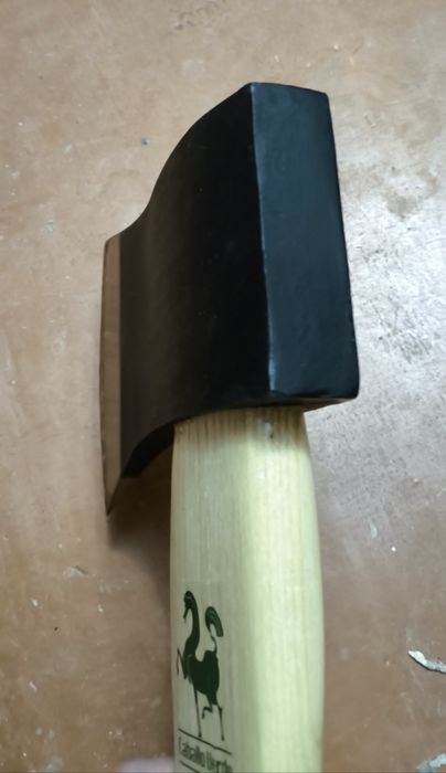 Продам топор caballo verde