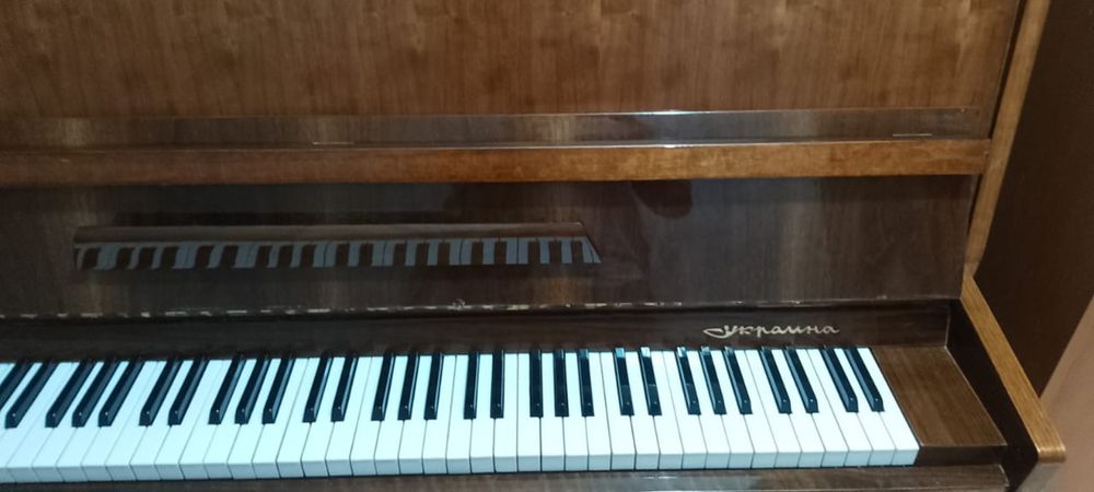 Продам пианинно