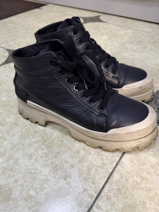 Продам женскую обувь