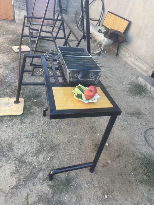 Продам мангальный стол