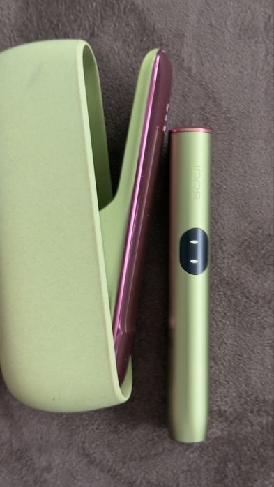 IQOS Iluma i verde roz