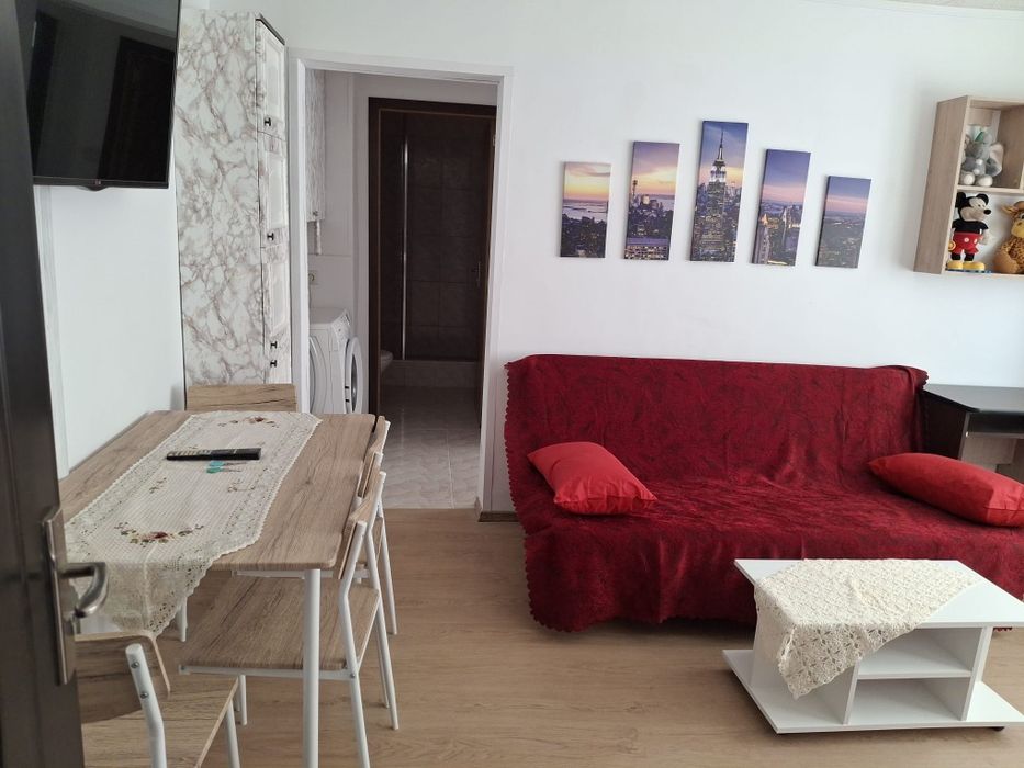 Închiriez apartament 2 camere