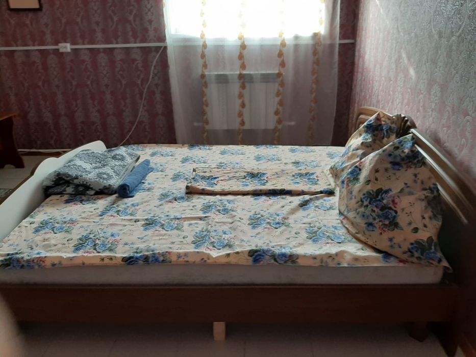 Продам двухспальную кровать