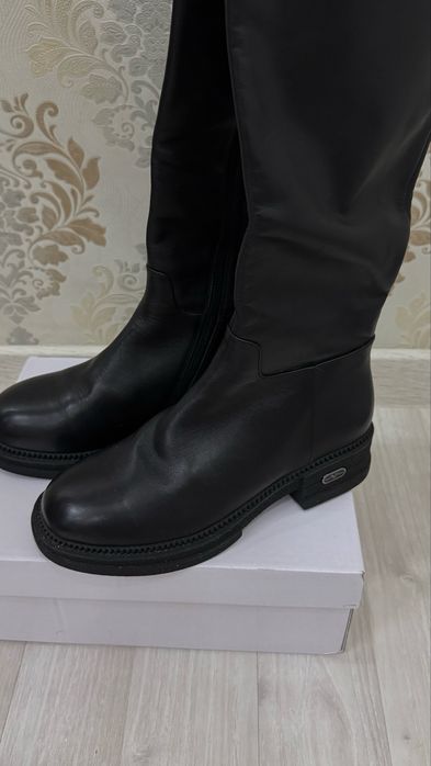 Продам ботинки срочно!