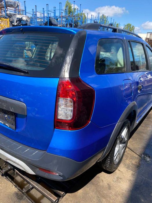dezmembrez dacia logan MCV  2017 motor 0.9 benzina Tce cod HB4/hayon