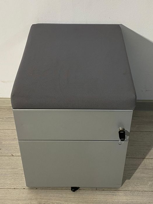 50 buc. Rollbox Metalic; Mic Dulap Birou tip Cub; Noptieră