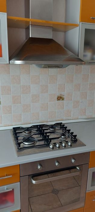 продаю кухонный гарниту