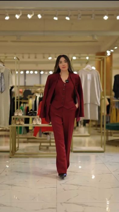 Тройка бордовый женский