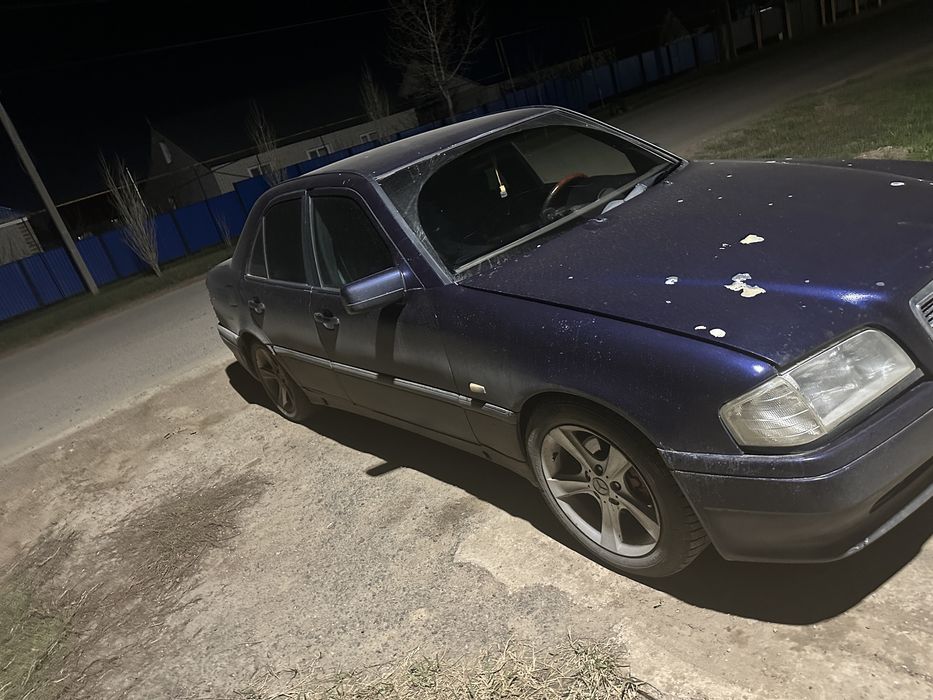 Продам машину w202