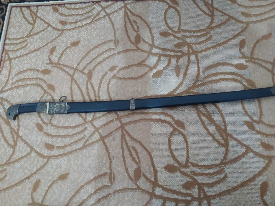 Продам сувенирную саблю