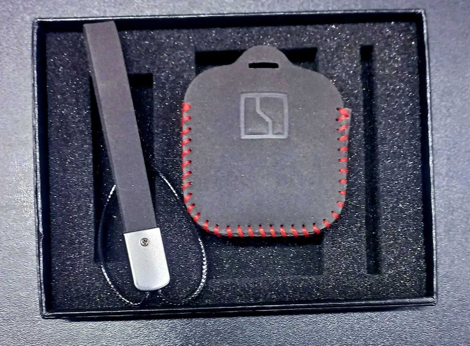 Чехол ключа замшевый ZEEKR