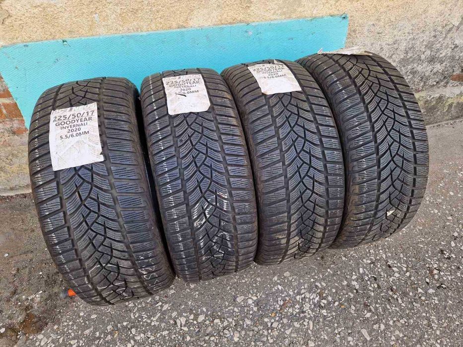 4 Goodyear R17 225/50 Зимни гуми  DOT2020