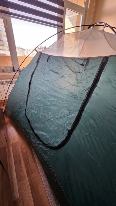 Палатка два слоя 240 х 200 х 152 (Д х Ш х В)