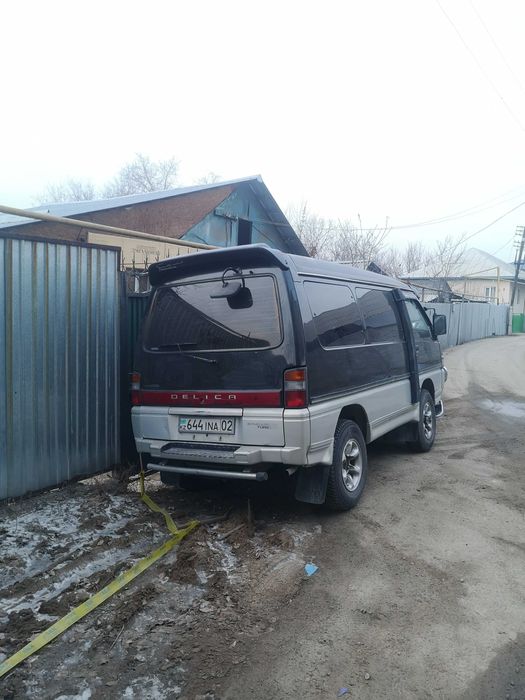 Делика в кузове P35W