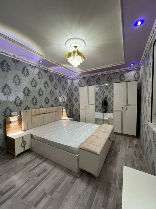 Спальня гарнитуры разные есть