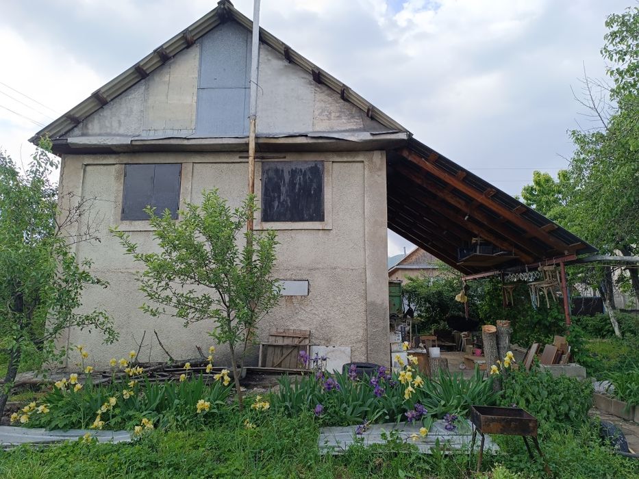 Продам дачу в Есике