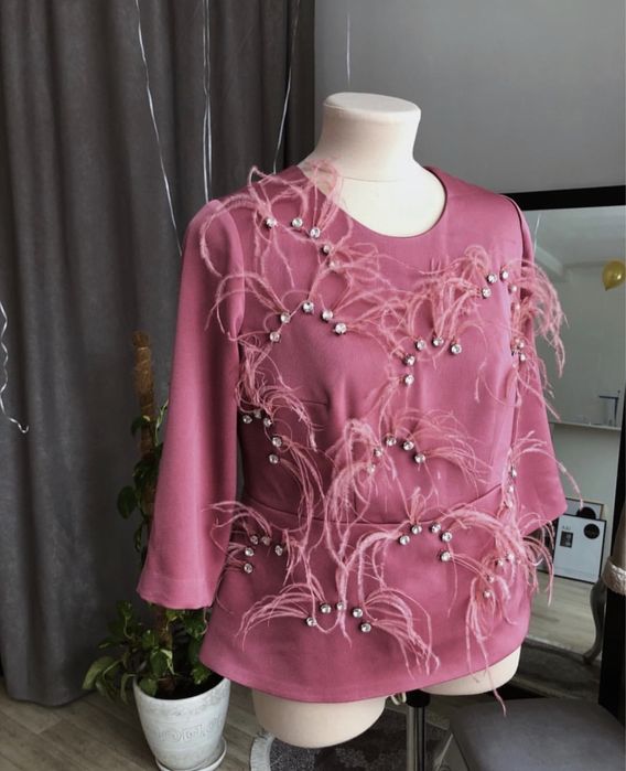 Костюм, кофточка и юбка