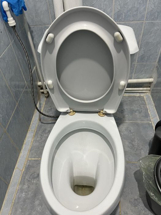 Продам унитаз и развина