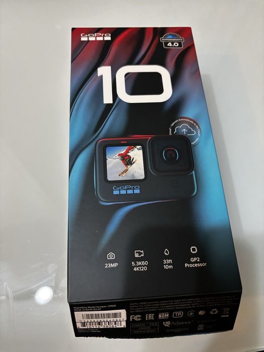GoPro Hero 10 Black + multe accesorii + hard case