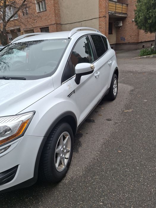 ford kuga  an 2011