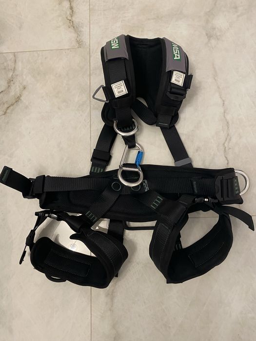 Ham protectie alpinist profesional MSA IN STARE NOUĂ .