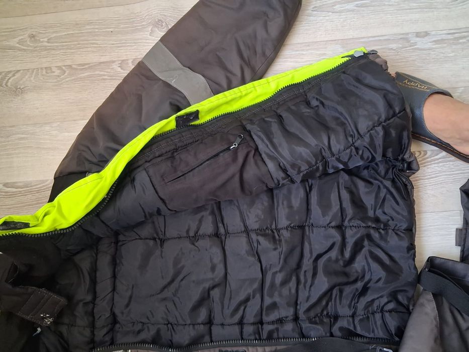 Продаётся спецодежда