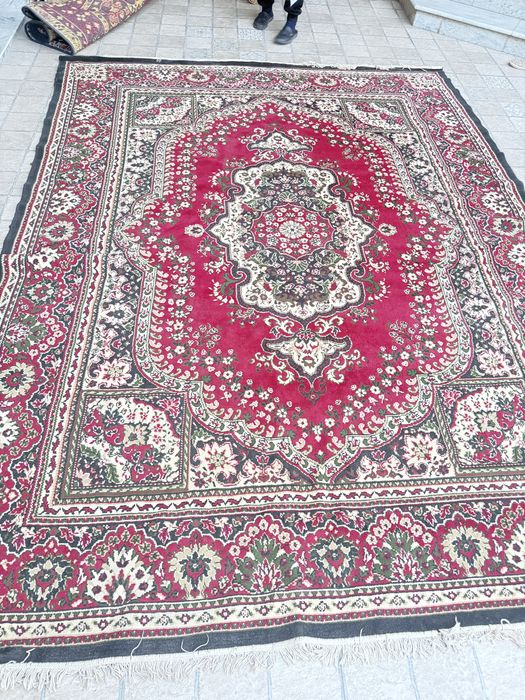 Ковры разные(гиламлар)по 390тысяч