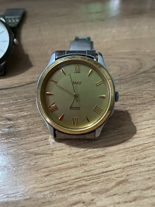 Часы на запчасти