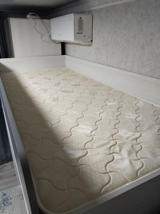 Кровать в отличном состоянии