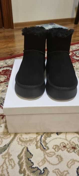 Ghete din piele naturala