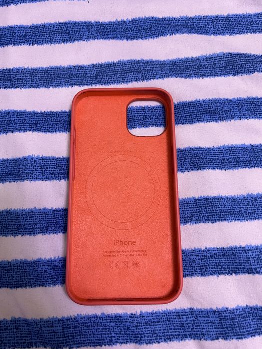 2 Huse Apple Iphone 13 Simplu cumparate din istyle