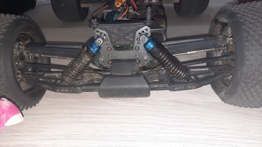 Продавам тръги 4s