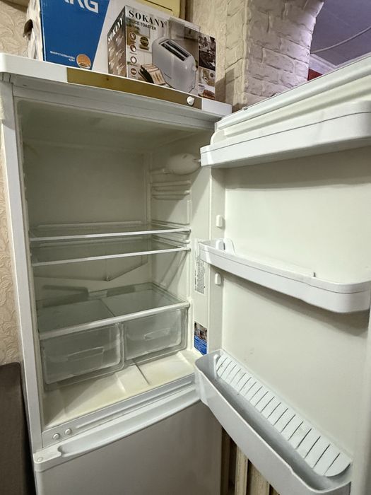 Продам холодильник
