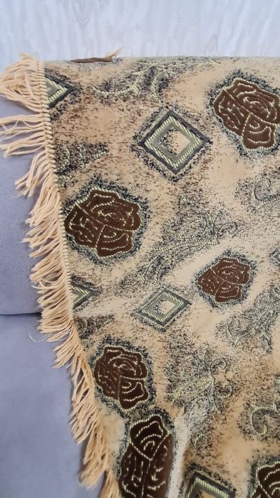 Пледы на кресла с бахромой