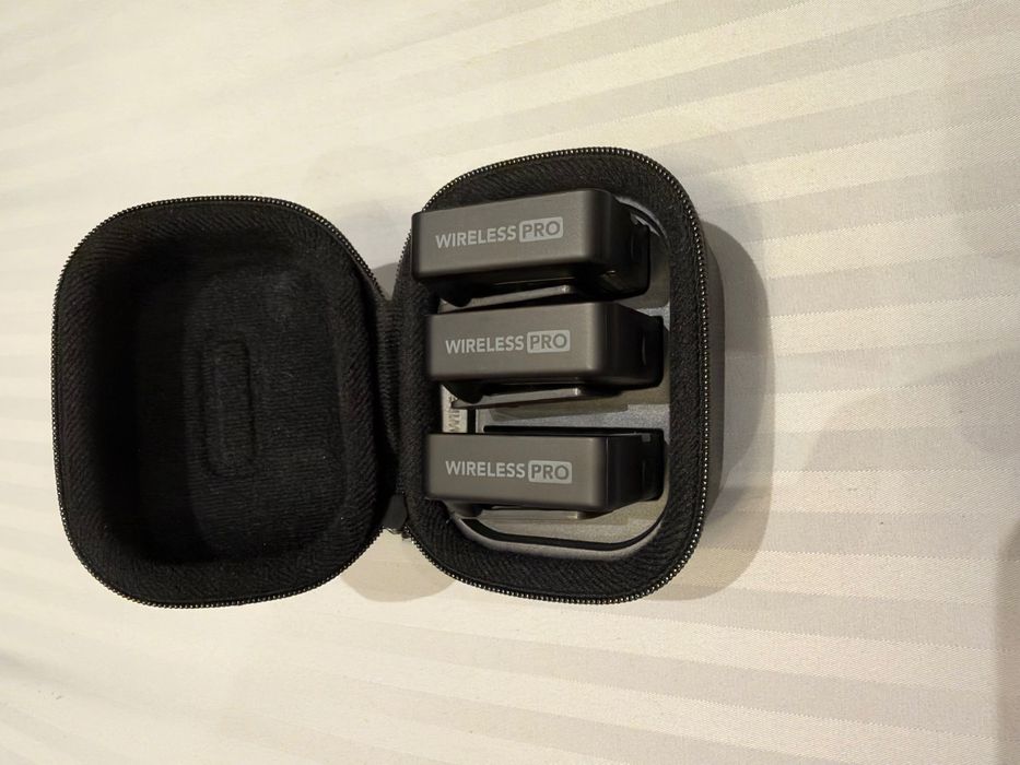 RODE Wireless Pro Lavaliere cu charging case