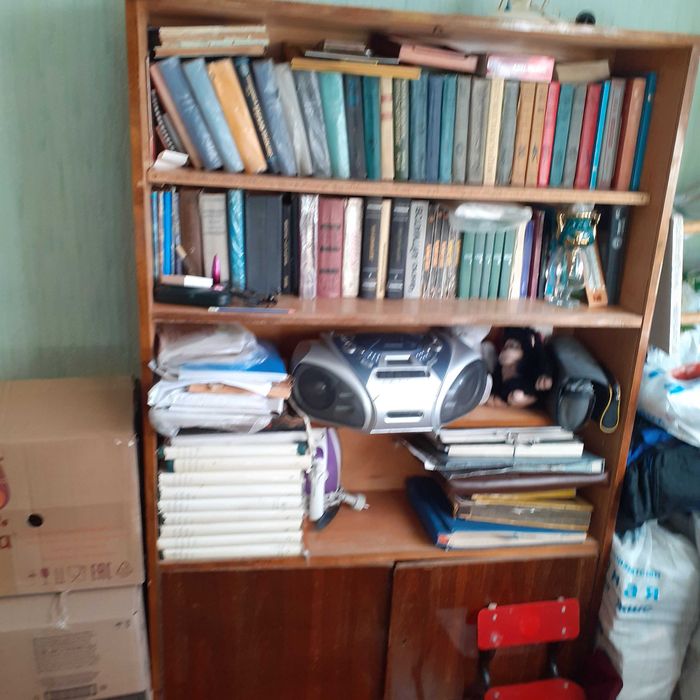 Мебель б/у продается .Тараз .сахзавод