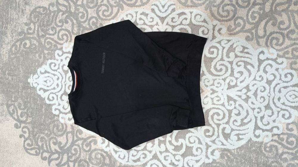 Кофта черные с длинные рукава