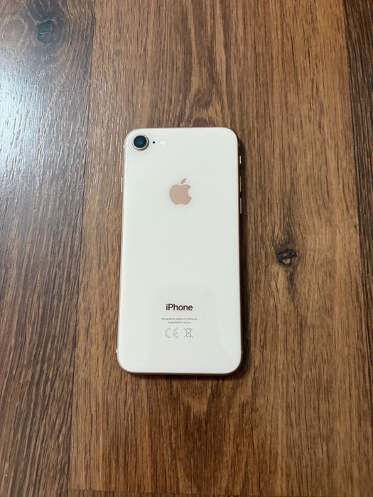 Iphone 8, память 64 гб