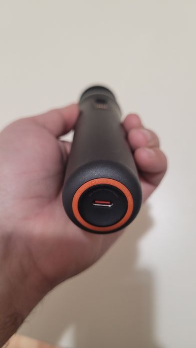 Microfon JBL wireless modelul nou 2025