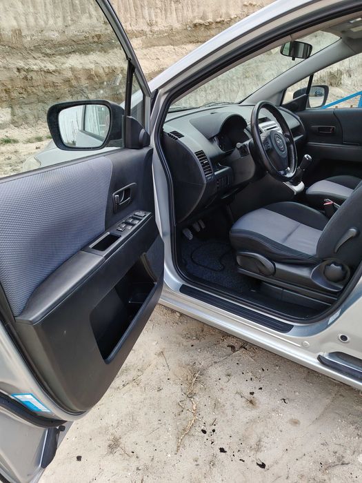 Mazda 5 2.0  в добро състояние